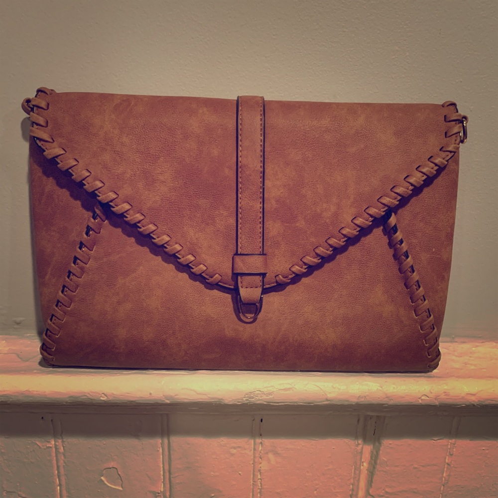 Envelope clutch